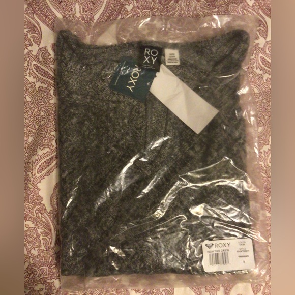 NWT Roxy High Tide Knit Top - Picture 9 of 12